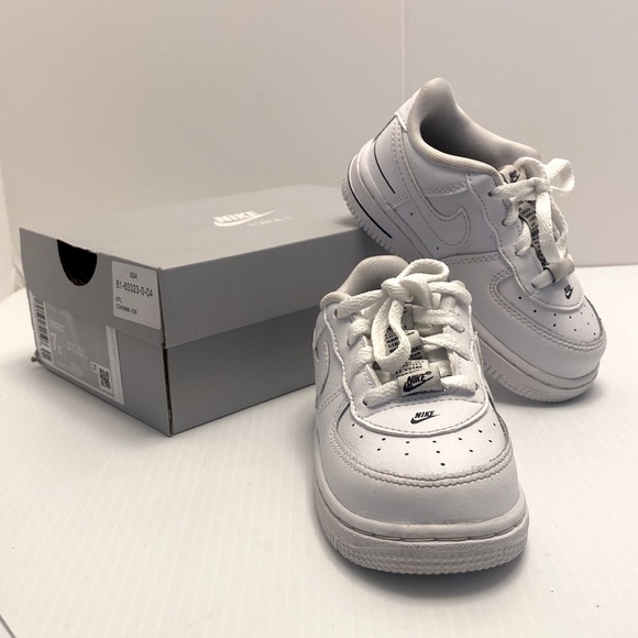 Nike Other - Unisex Nike Force 1 Size 7C